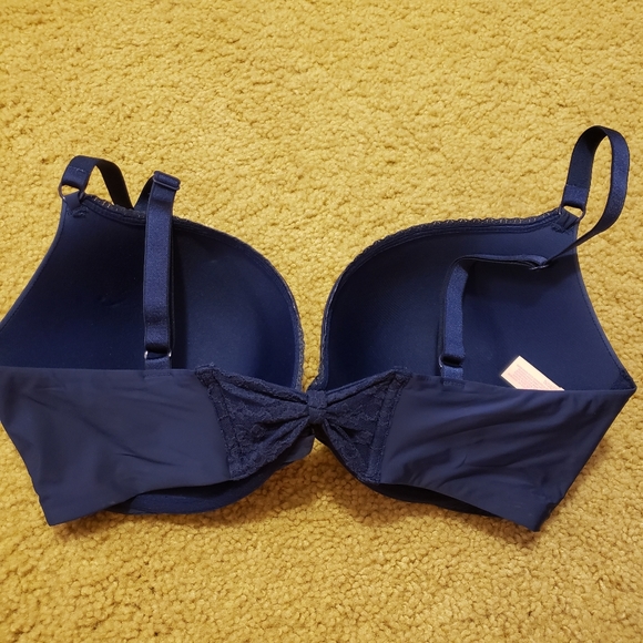 Victoria's Secret Navy Front Snap Closure Push-Up Bra, Size 36DD, EUC Like-New - Picture 3 of 8